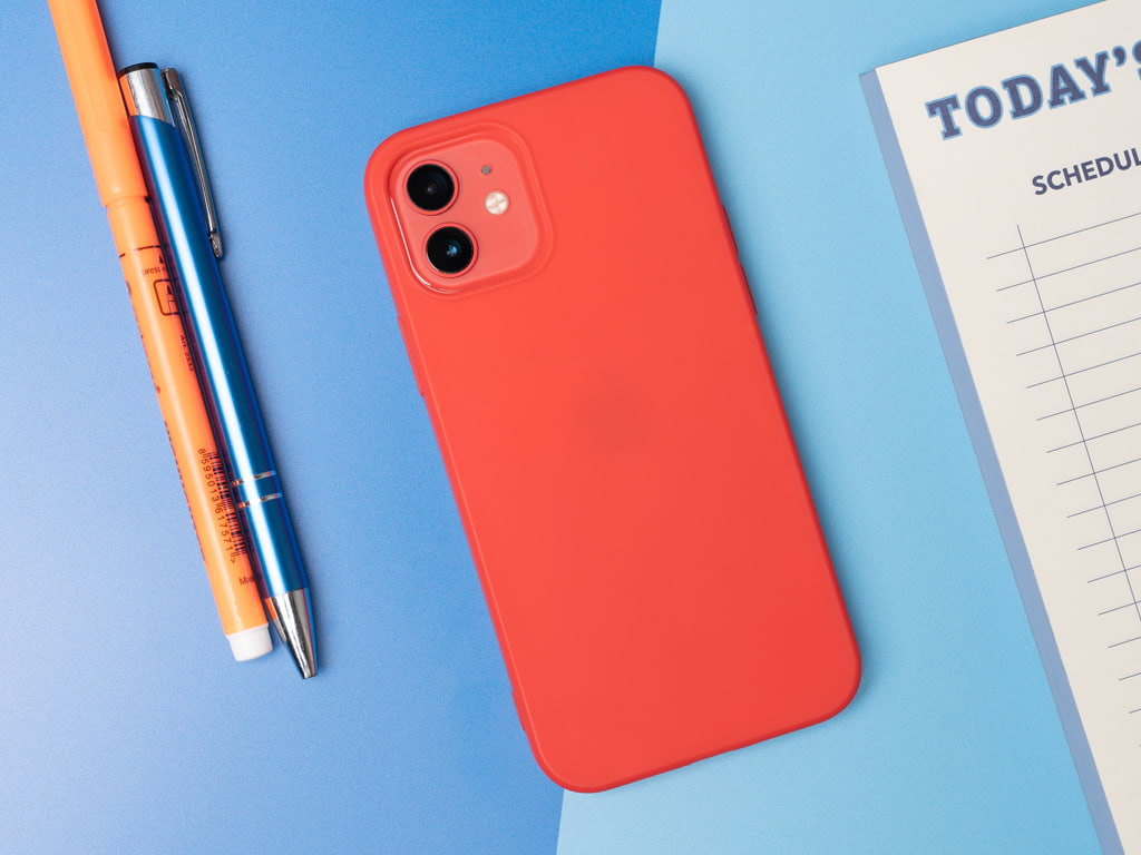 TPU Gumový kryt na iPhone 12 a iPhone 12 Pro - Červený 2